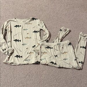Kyte BABY Fish Print Pajama Set - Cream and Black